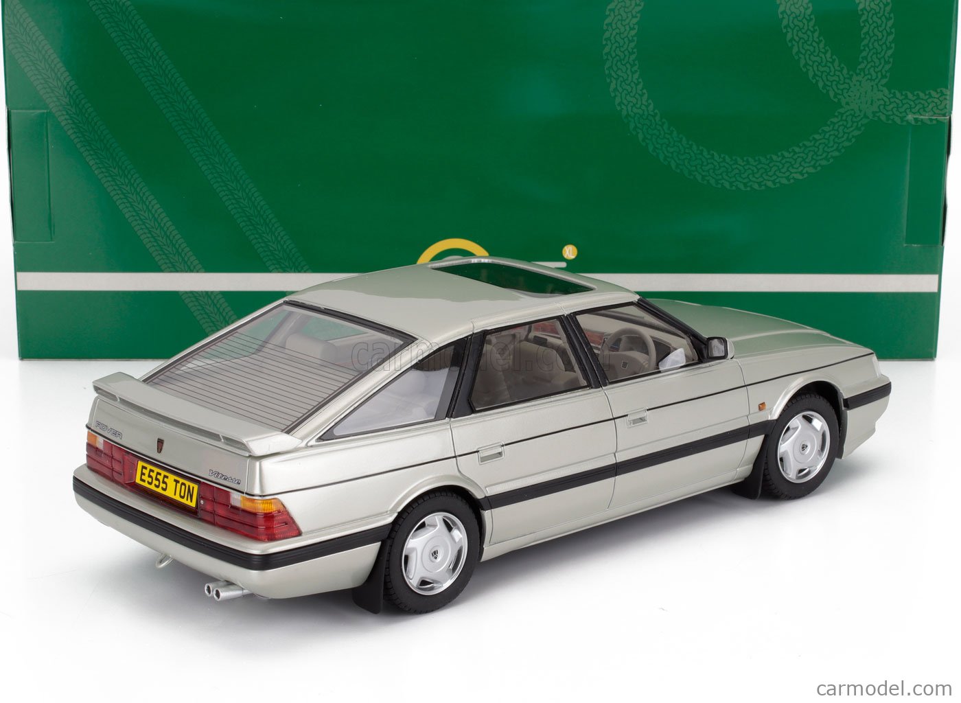 Miniature Rover 827 Vitesse 1988 – Cult Models CML191-3, 1/18, Résine, Couleur Pulsar Silver (Prévente)