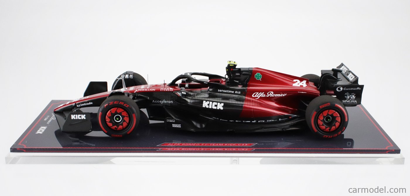 Miniature Spark 1:18 Alfa Romeo F1 C43 N°24 – GP Las Vegas 2023 – Pilote Zhou – Boîtier Vitré Inclus