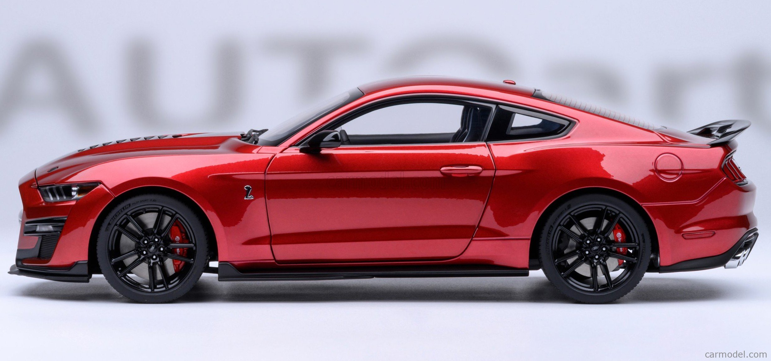 AUTOart 1:18 シェルビーGT500 レッド AA73098_1.jpg