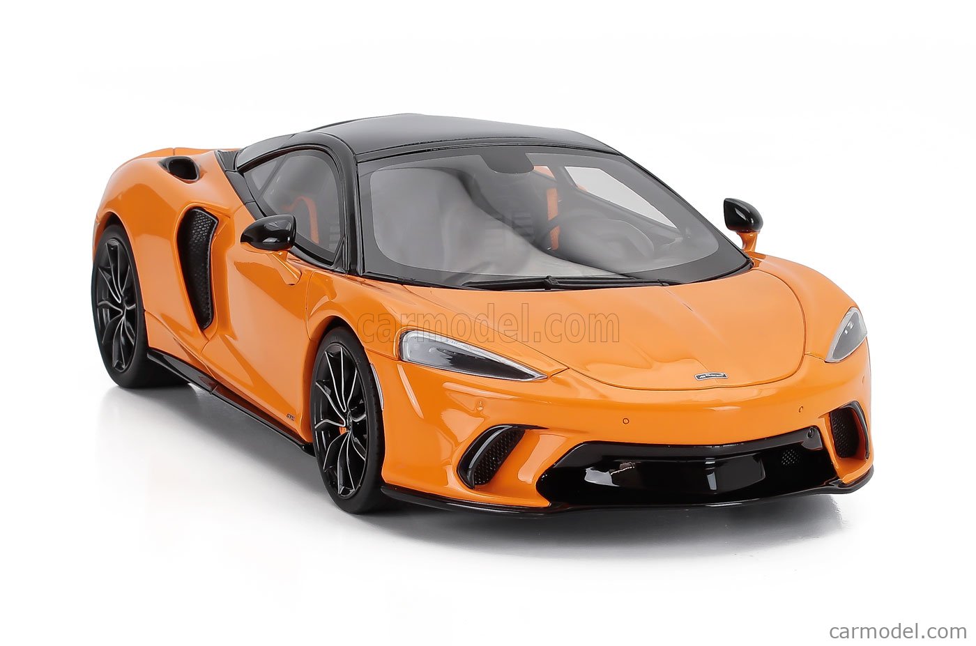 GT-SPIRIT GT957 Scale 1/18 | McLAREN GTS 2025 ORANGE BLACK