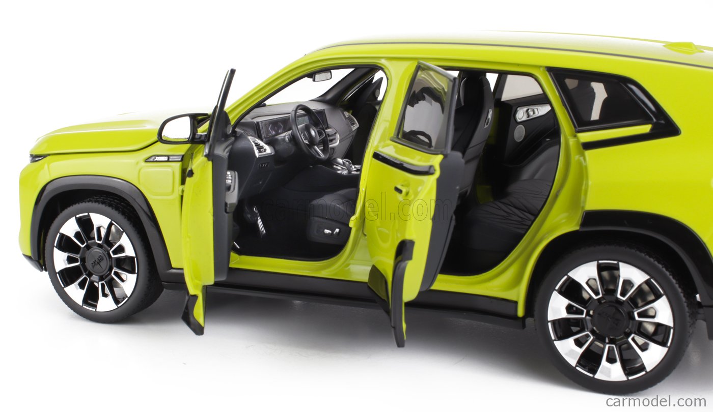 MINICHAMPS 110023302 Scale 1/18 | BMW X-SERIES XM (G09) 2023 YELLOW