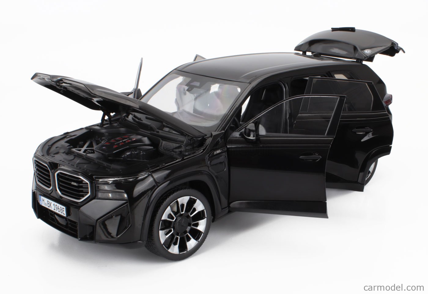 MINICHAMPS 80435B308C3 Echelle 1/18 | BMW X-SERIES XM (G09) 2023 BLACK