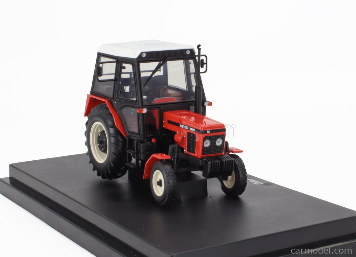 UNIVERSAL HOBBIES UH6717 Masstab: 1/32 | ZETOR 7211 2WD TRACTOR 1961 ...