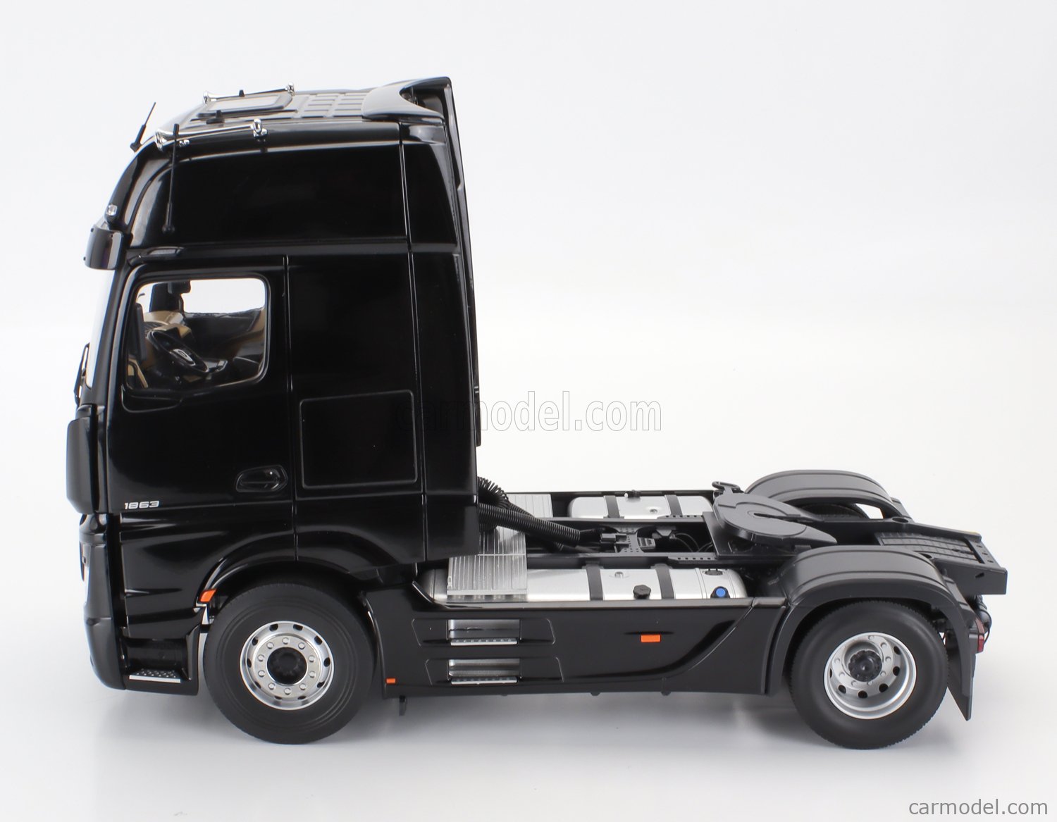 NZG 1094/51 Scale 1/18 | MERCEDES BENZ ACTROS L 1863