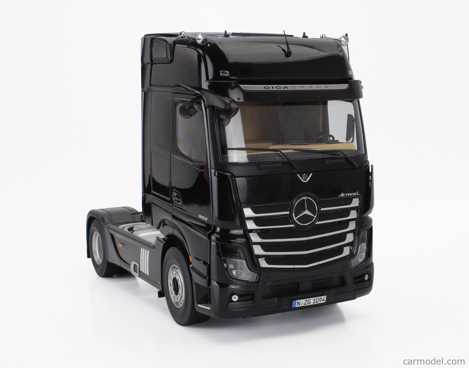 Mercedes-Ｂenz  ACTROS 1/64 GCD Mercedes-Benz AMG Actros Auto Transporter (Black