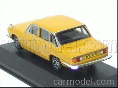 VANGUARDS VA08210 Scale 1/43 | TRIUMPH 2500 S YELLOW