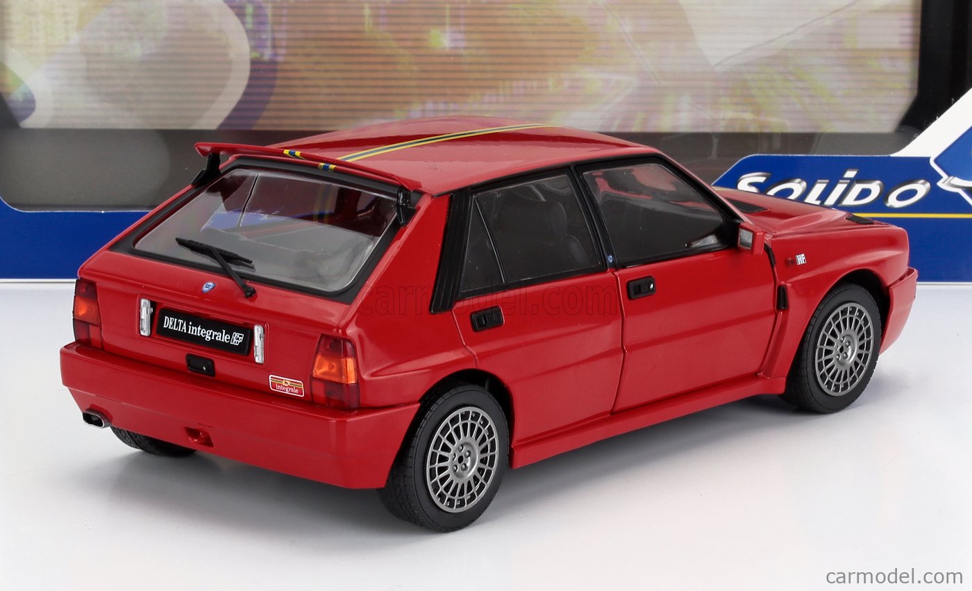 Solidoソリド　1/18メルセデスと ランチア デルタ 2台セット Solidoソリド 1/18メルセデスと ランチア デルタ 2台セット