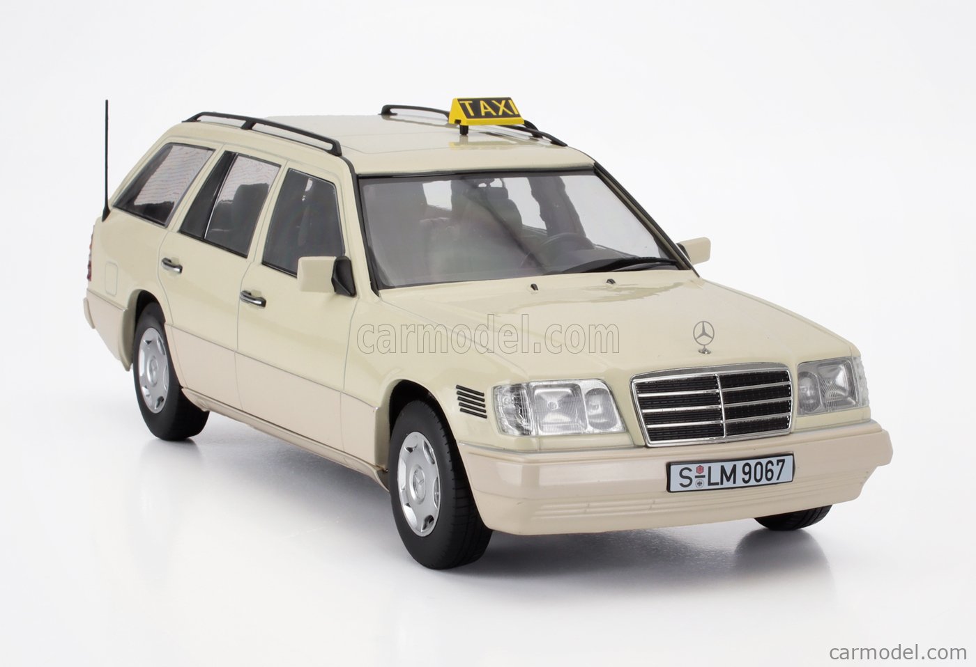 TRIPLE9 T9-1800365 Scale 1/18 | MERCEDES BENZ E-CLASS (S124) T