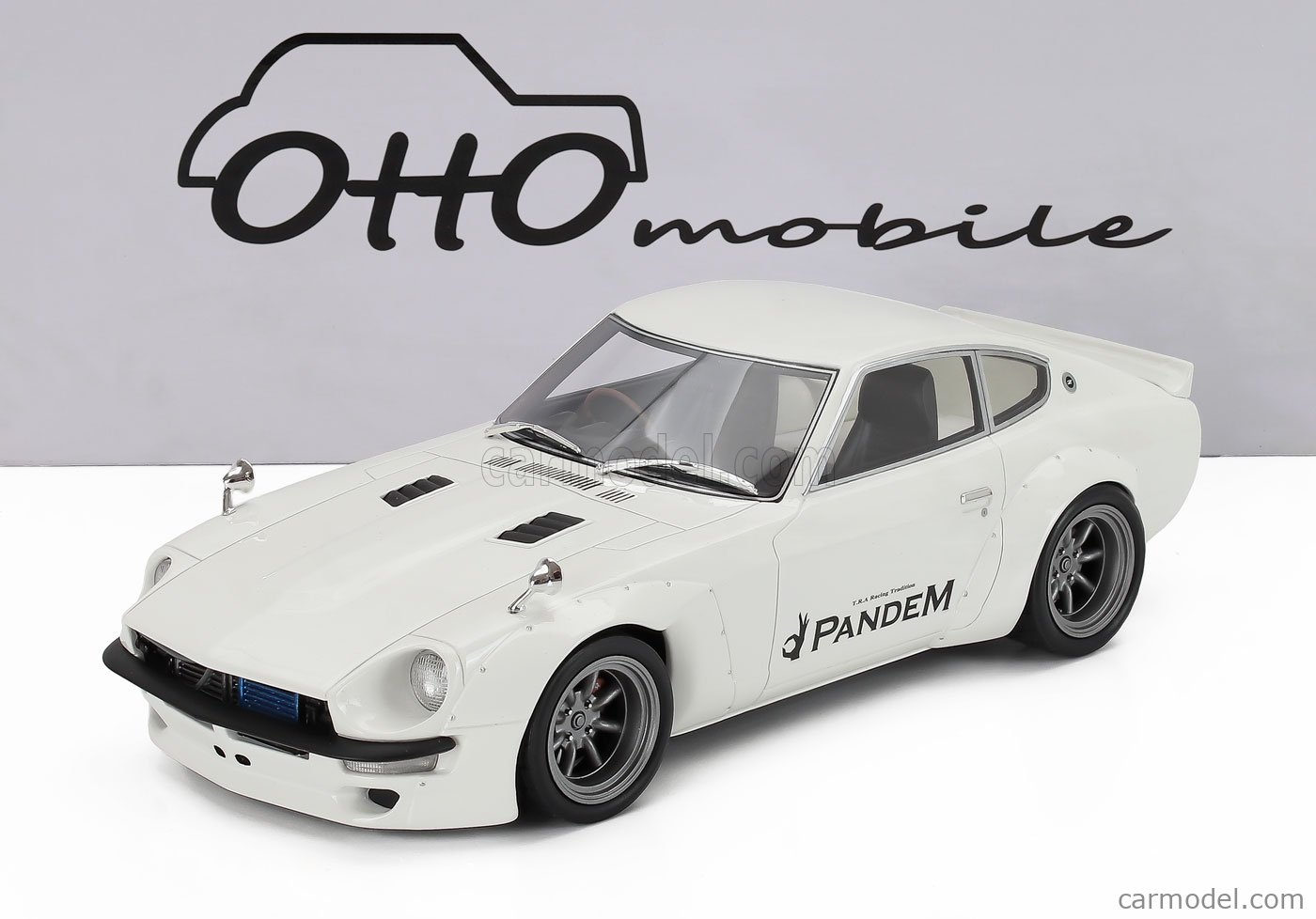 OTTO-MOBILE OT1167 Scale 1/18 | NISSAN FAIRLADY Z PANDEM fuguZ