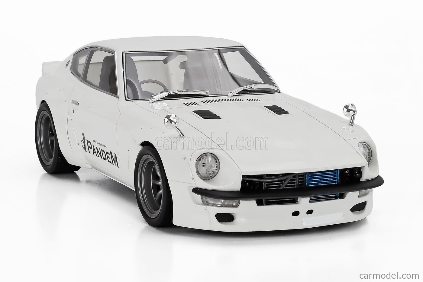 OTTO-MOBILE OT1167 Scale 1/18 | NISSAN FAIRLADY Z PANDEM fuguZ