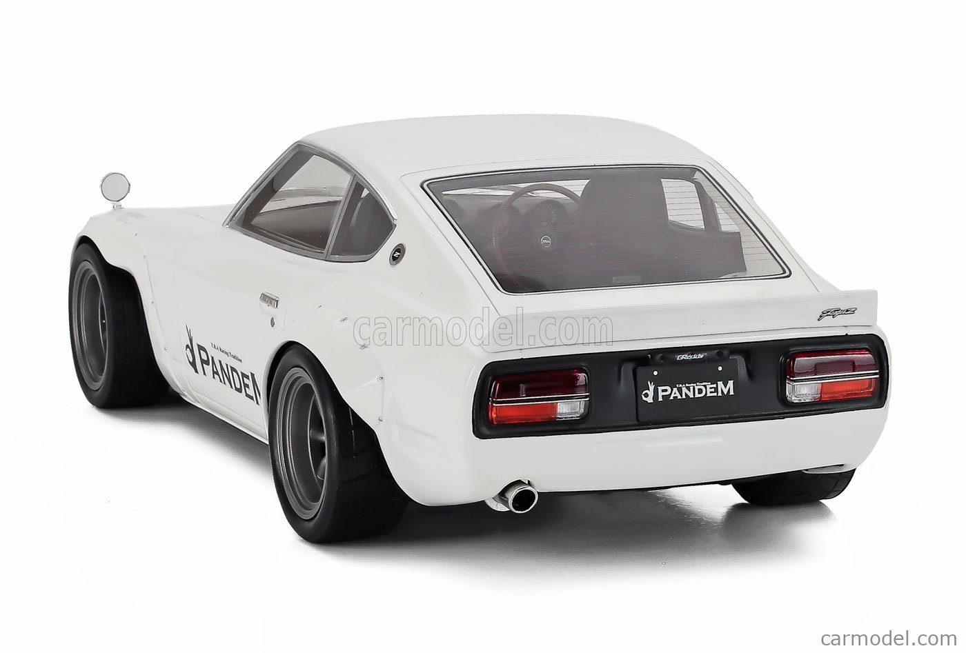 OTTO-MOBILE OT1167 Scale 1/18 | NISSAN FAIRLADY Z PANDEM fuguZ