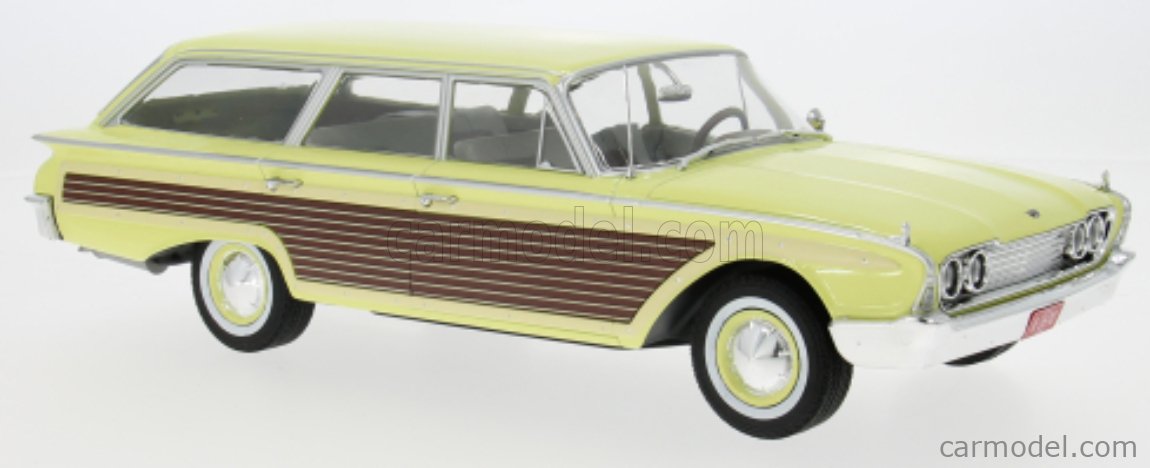MCG MCG18048 Scale 1/18 | FORD USA LTD COUNTRY SQUIRE SW STATION