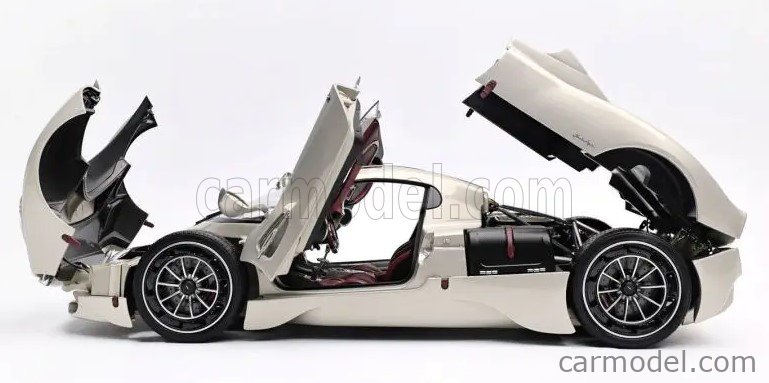 未使用 BBR モデル 1/18 パガーニ Utopia ミニカー 限定品 予約 P18223P BBR 1/18 パガーニ Pagani Utopia Coupe The Coyote