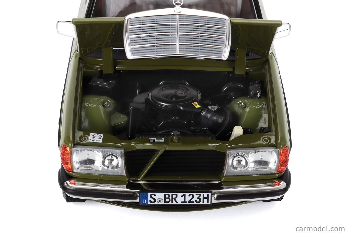 NOREV B66040721 Scale 1/18 | MERCEDES BENZ E-CLASS 200 (W123) 1976