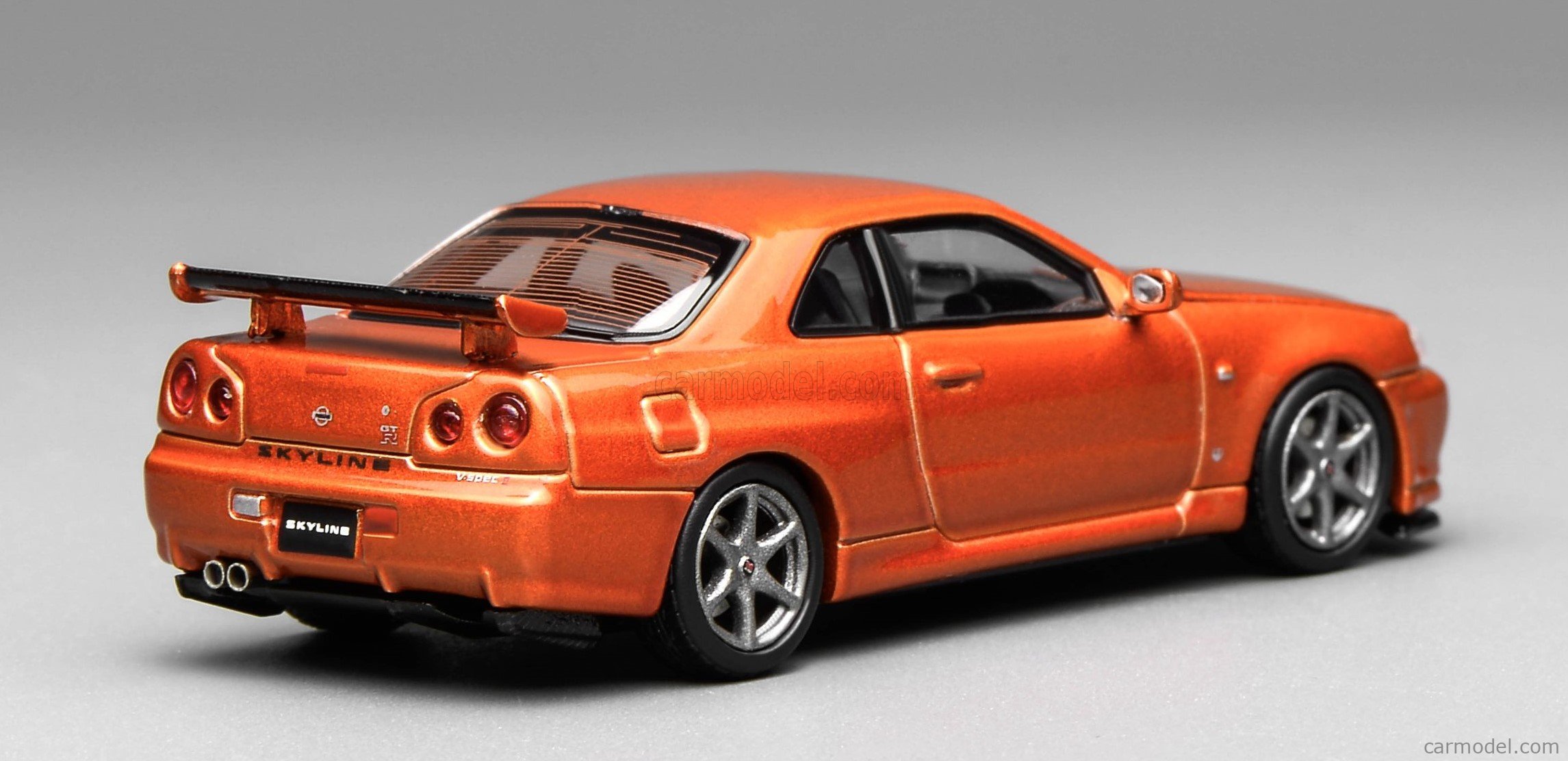MOTORHELIX M63471 Scale 1/64 | NISSAN SKYLINE GT-R (R34) V-SPEC II