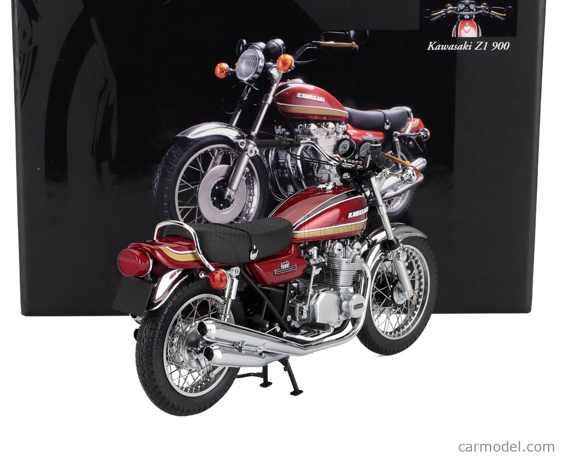 MINICHAMPS 122164104 Scale 1/12 | KAWASAKI 900 Z1 SUPER 4 1972 RED