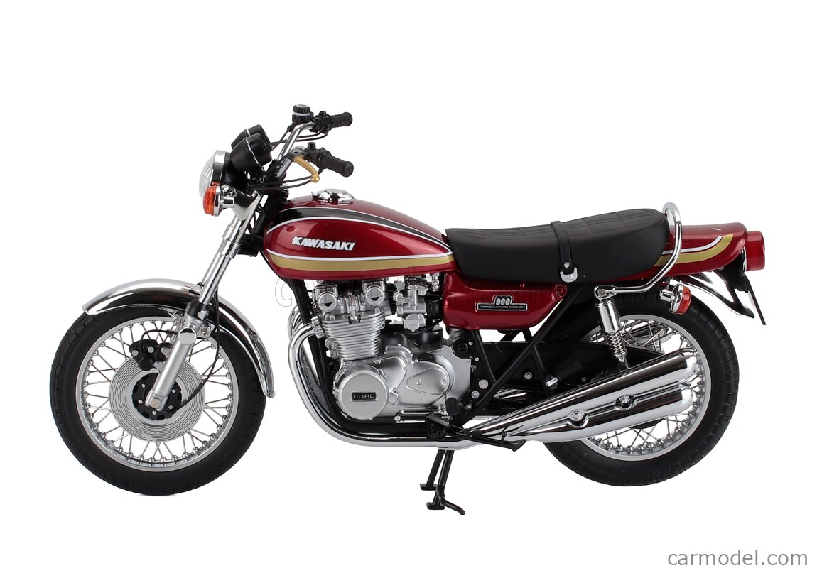 MINICHAMPS 122164104 Scale 1/12 | KAWASAKI 900 Z1 SUPER 4 1972 RED