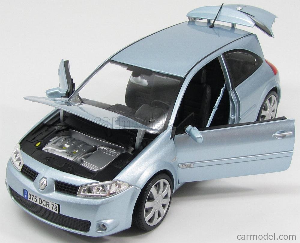 Burago 1/18 - Renault Mégane 2 RS 2004 - Bleu Clair - Modèle Réduit Occasion