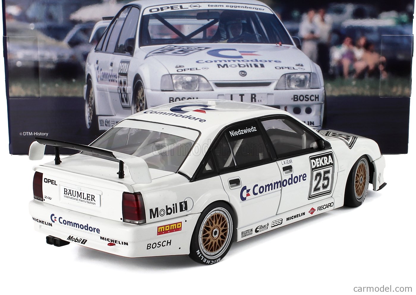 WERK83 W18045003 Scale 1/18 | OPEL OMEGA 3000 EVO 500 TEAM