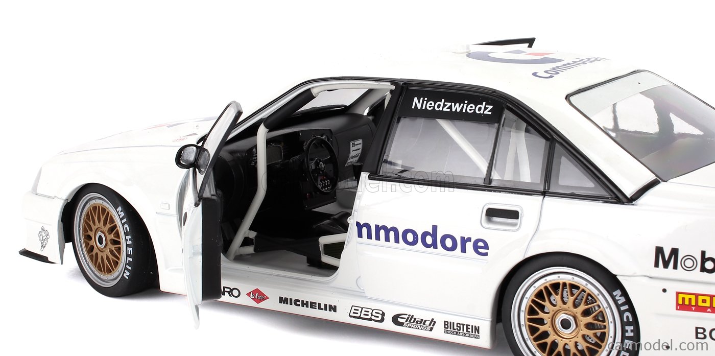 Doppelmayr D-Line OMEGA V 1:32スケール WERK83 W18045003 Scale 1/18 | OPEL OMEGA 3000 EVO 500 TEAM