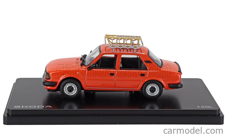 ABREX 143AU-702GS Scale 1/43 | SKODA 120L 1984 WITH SNOW SLEDGE