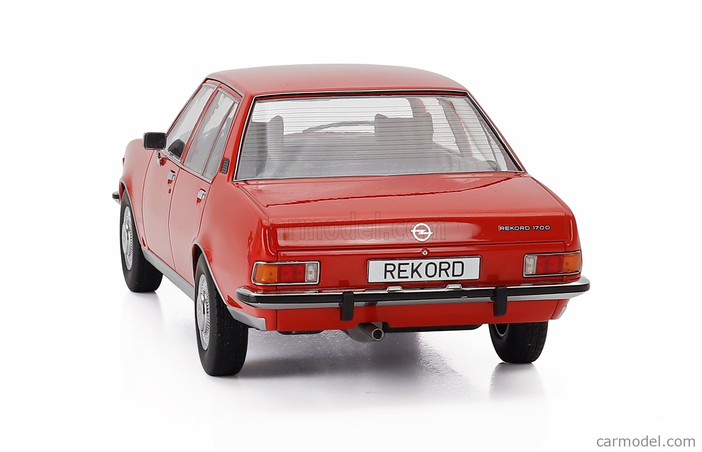 MCG MCG18563 Scale 1/18 | OPEL REKORD 1700 1970 RED