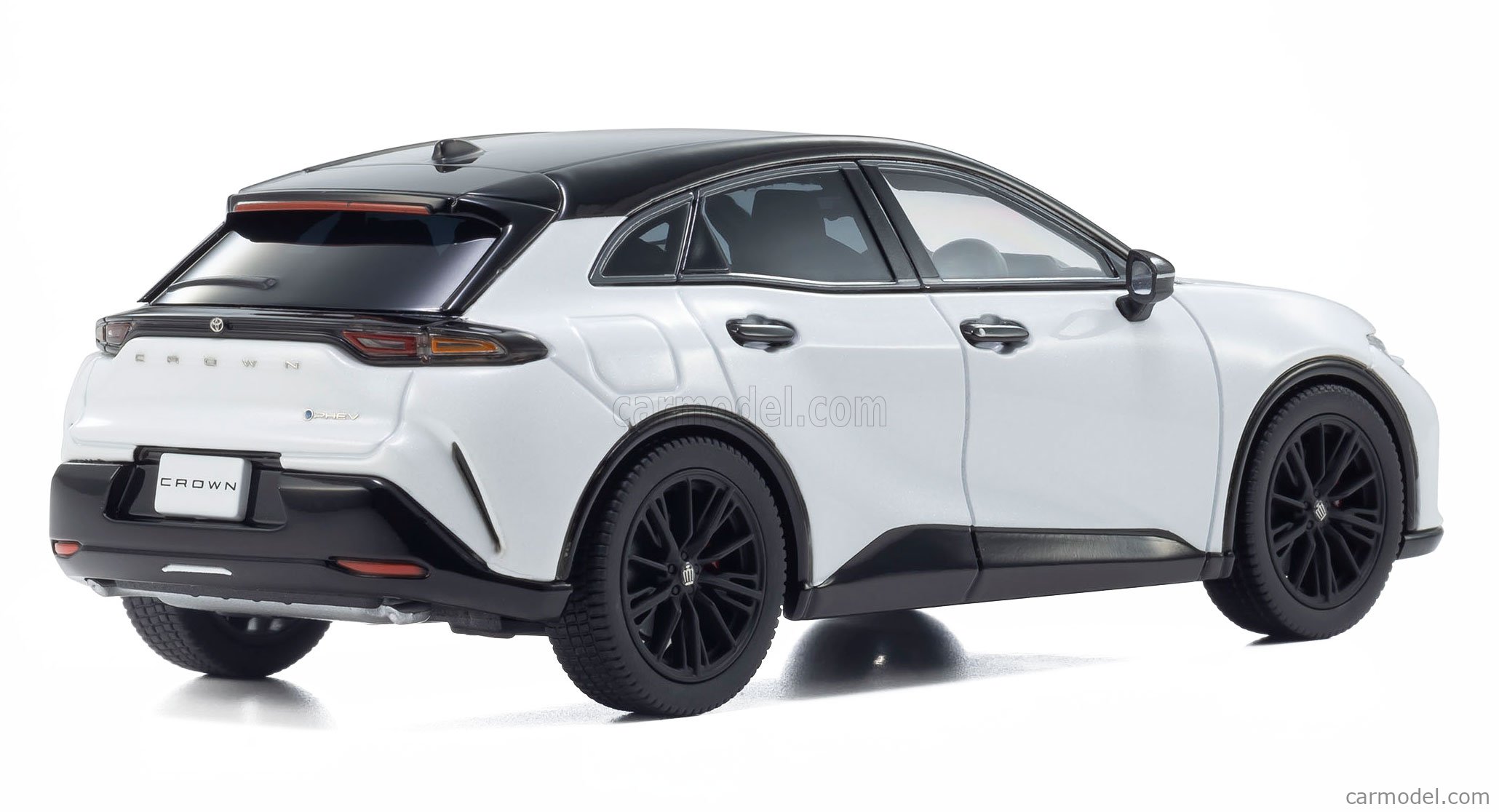 KYOSHO 03937W Scale 1/43 | TOYOTA CROWN SPORT RS 2025 WHITE