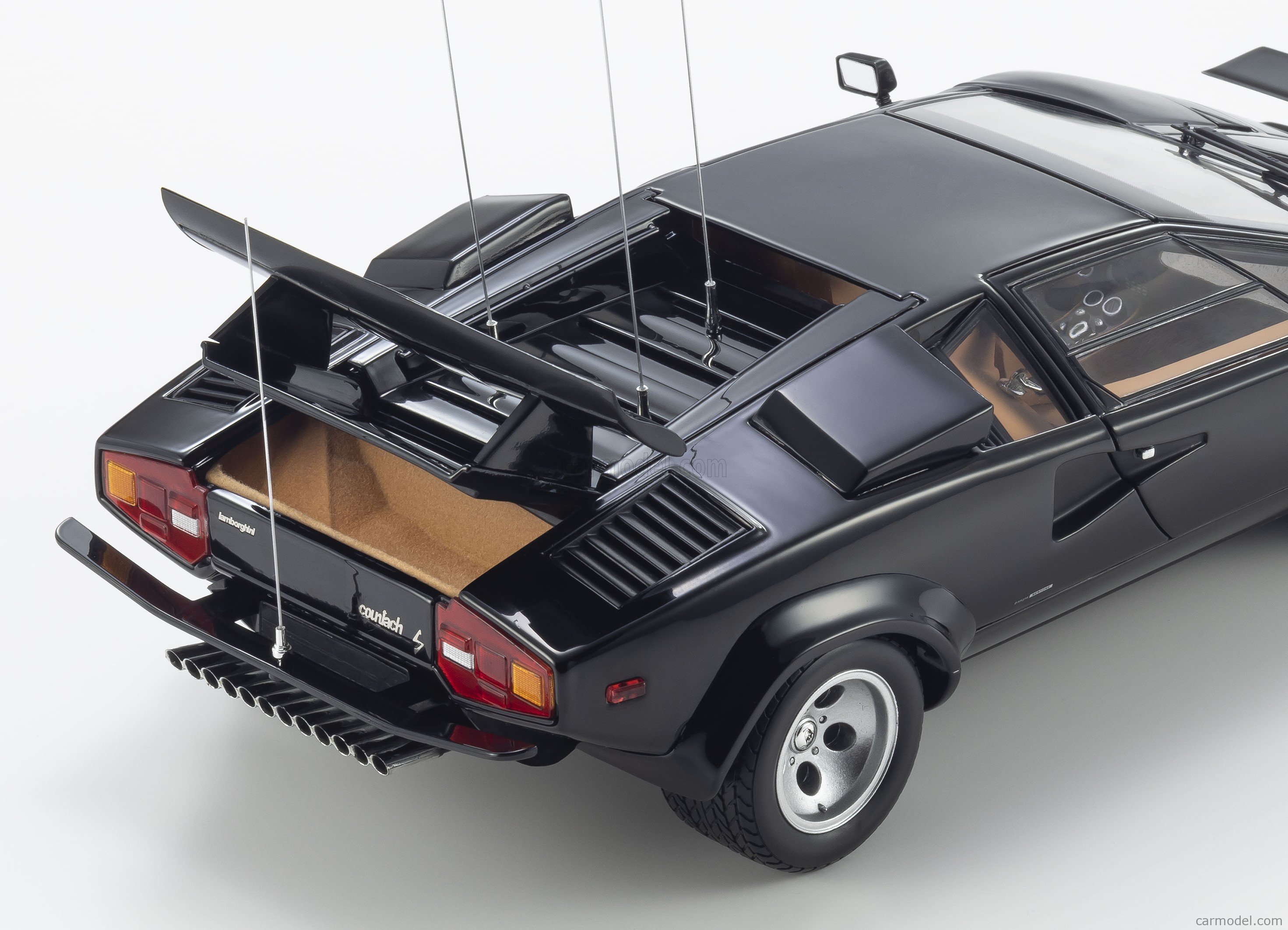 KYOSHO 08320BKCR Scale 1/18 | LAMBORGHINI COUNTACH LP400S 1980 BLACK