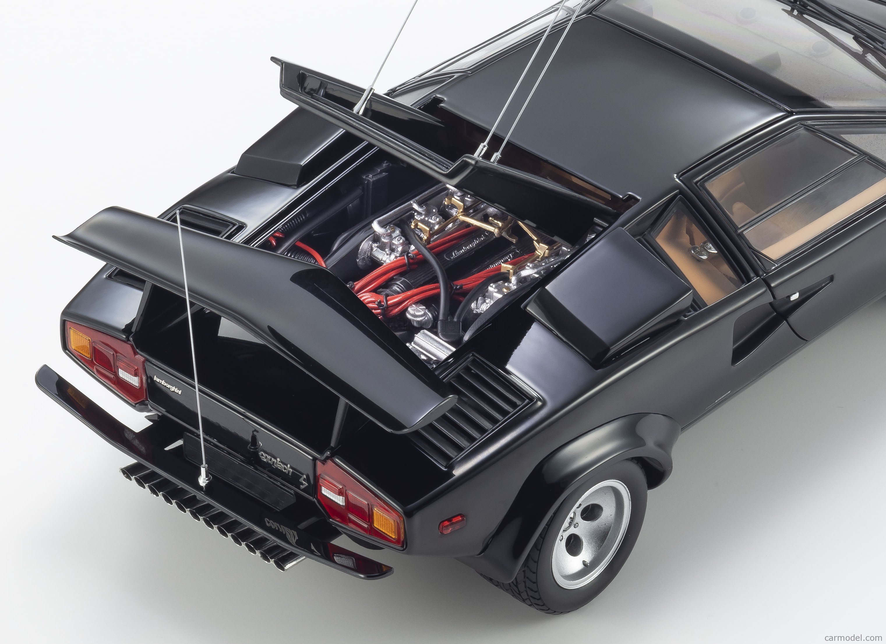 KYOSHO 08320BKCR Scale 1/18 | LAMBORGHINI COUNTACH LP400S 1980 BLACK