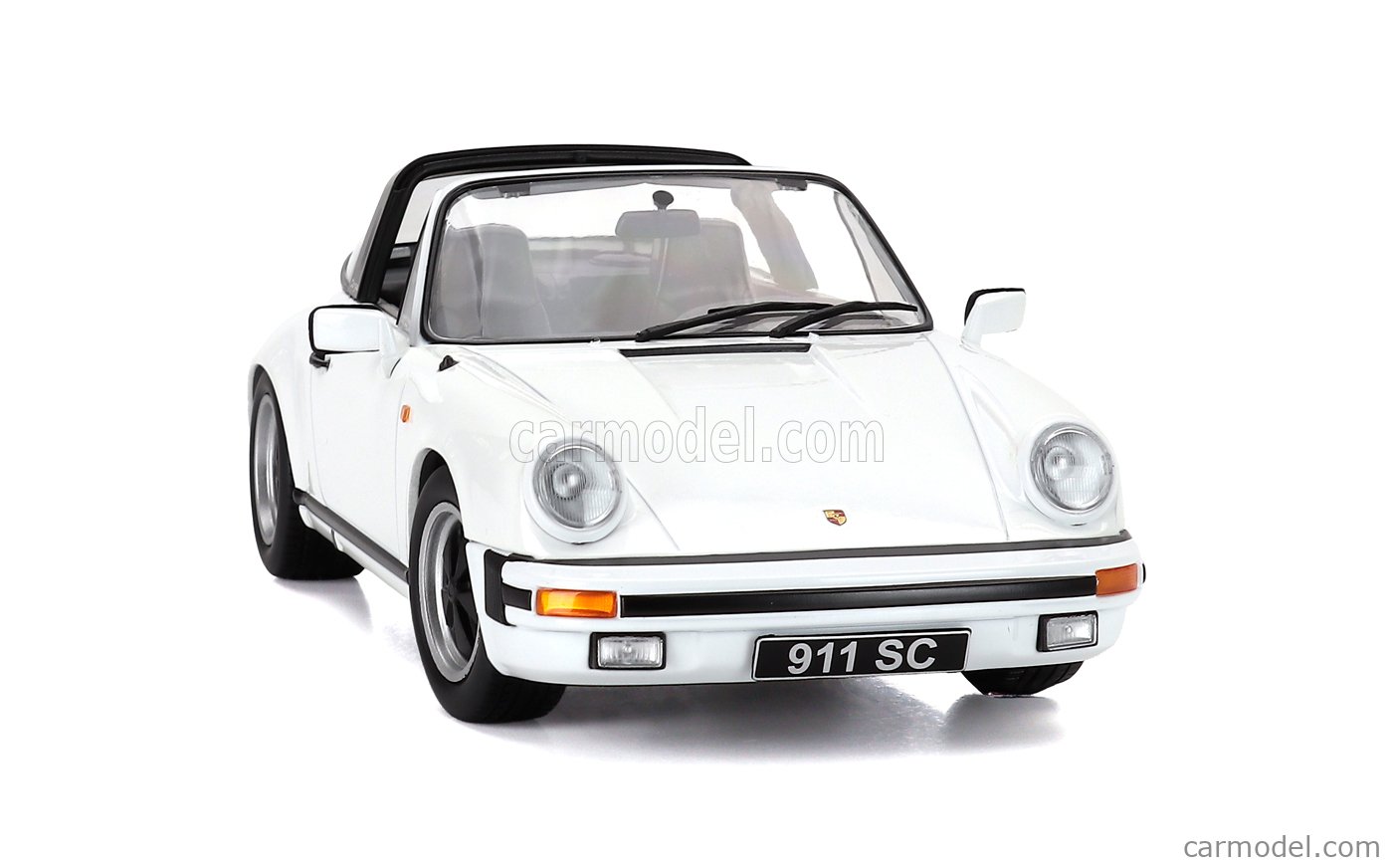 KK-SCALE KKDC180844 Scale 1/18 | PORSCHE 911 SC TARGA 1983 WHITE