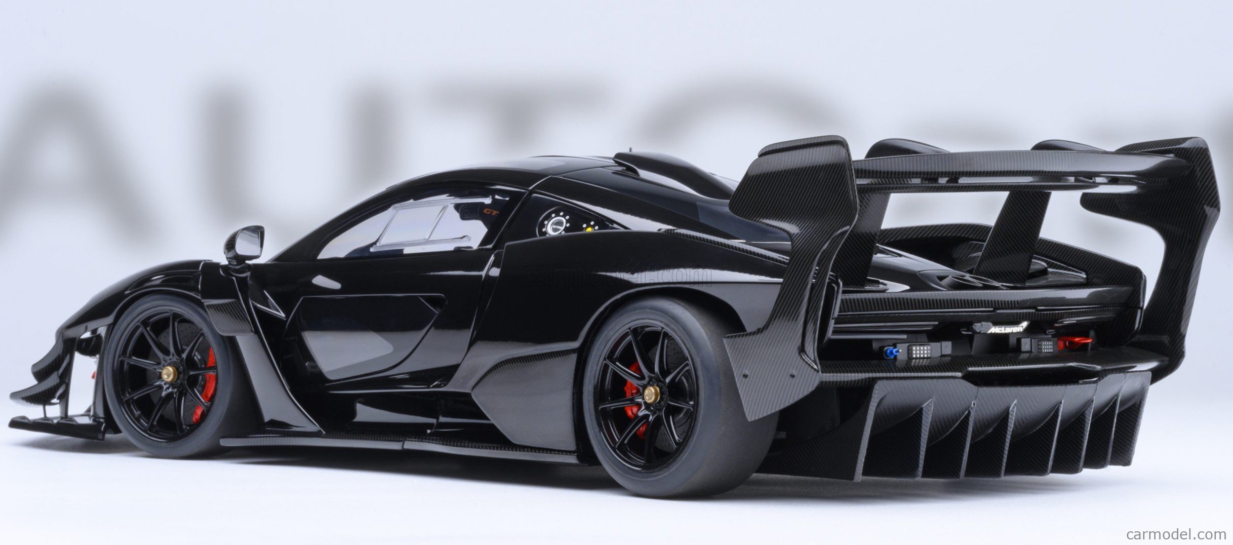 AUTOART 81954 Scale 1/18 | McLAREN SENNA GTR 2021 ONYX BLACK