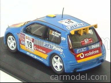 Miniature IXO RAM017 – Fiat Punto Kit Car – Navarra – Rally Del Molise 2000 – 1/43