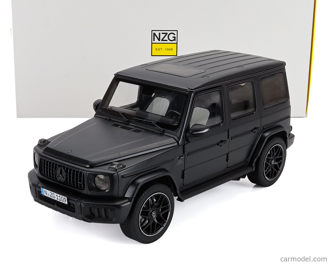 新品　純正 Mercedes-AMG G 63 1:18 G NZG 110900052 Scale 1/18 | MERCEDES BENZ G-CLASS G63 AMG (W465