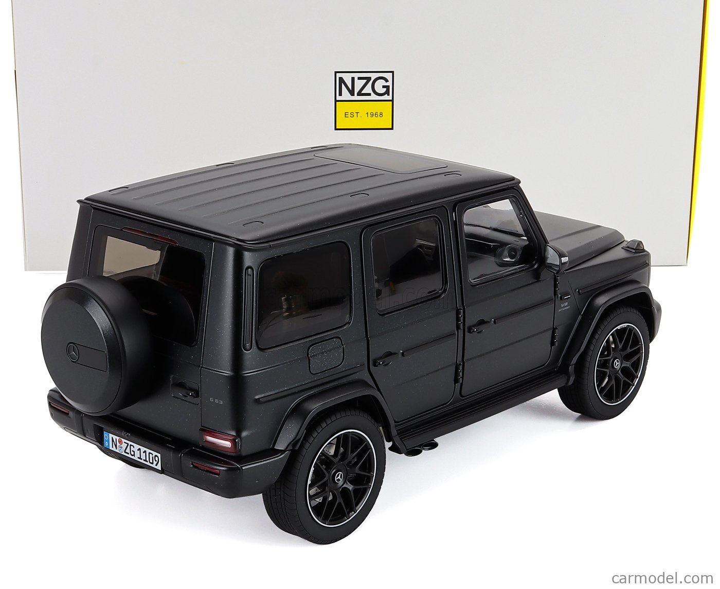 NZG 110900052 Scale 1/18 | MERCEDES BENZ G-CLASS G63 AMG (W465