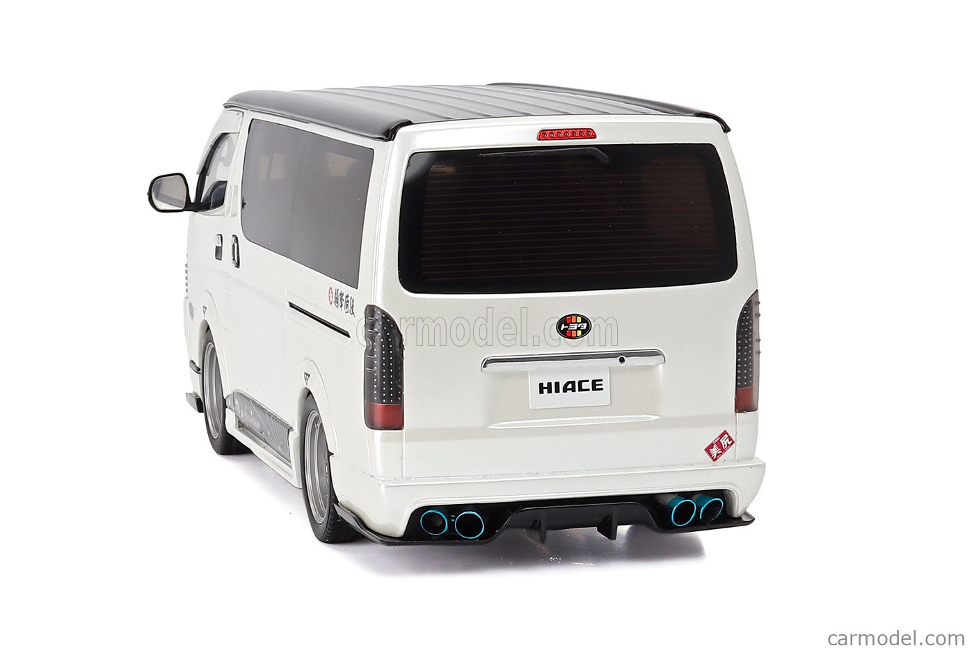 OTTO-MOBILE OT1136 Scale 1/18 | TOYOTA HIACE SUPER GL CUSTOM 2008