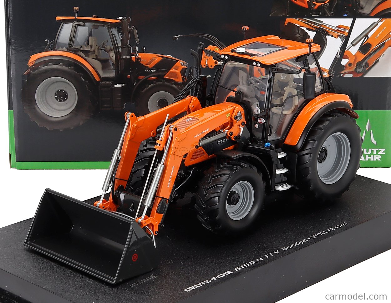 UNIVERSAL HOBBIES UH6861 Scale 1/32 | DEUTZ-FAHR 6150.4 TTV