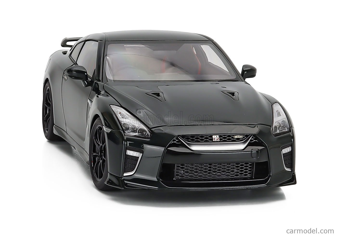 MOTORHELIX M83516 Scale 1/18 | NISSAN GT-R (R35) NISMO T-SPEC