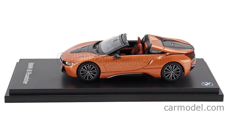 MINICHAMPS 80425B5F652 Scale 1/64 | BMW i8 HYBRID ROADSTER (i15