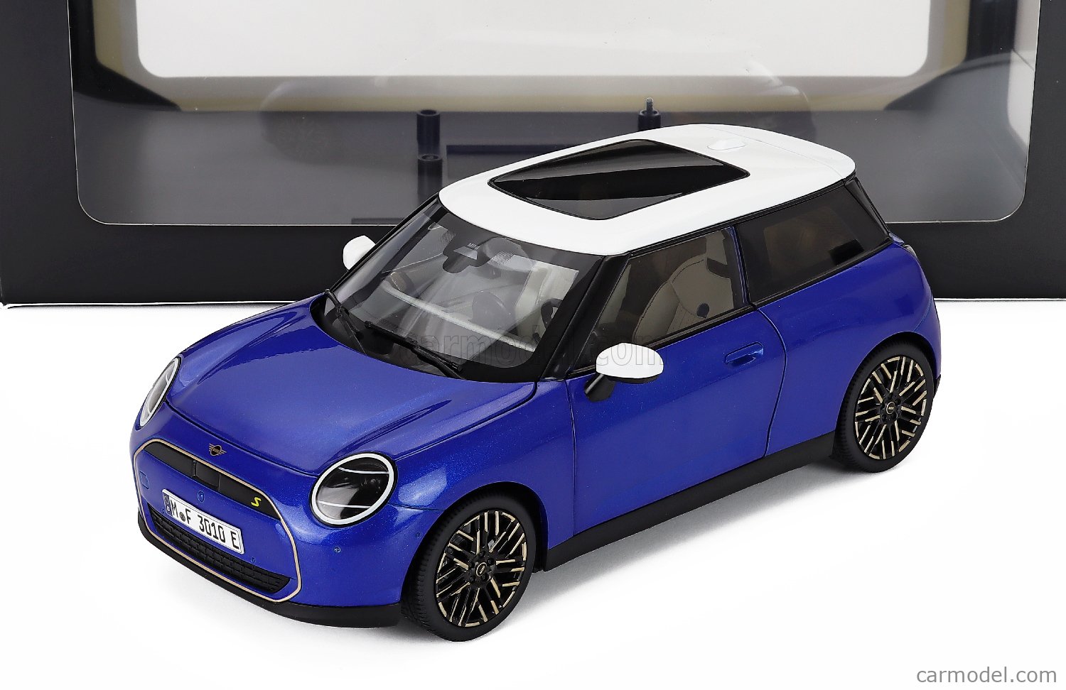 【希少・箱付き】ミニクーパー 　京商　1/18スケール　クールブルー BMW NEW MINICOOPER 1/18スケール ミニクーパー 京商 BMW Mini Cooper
