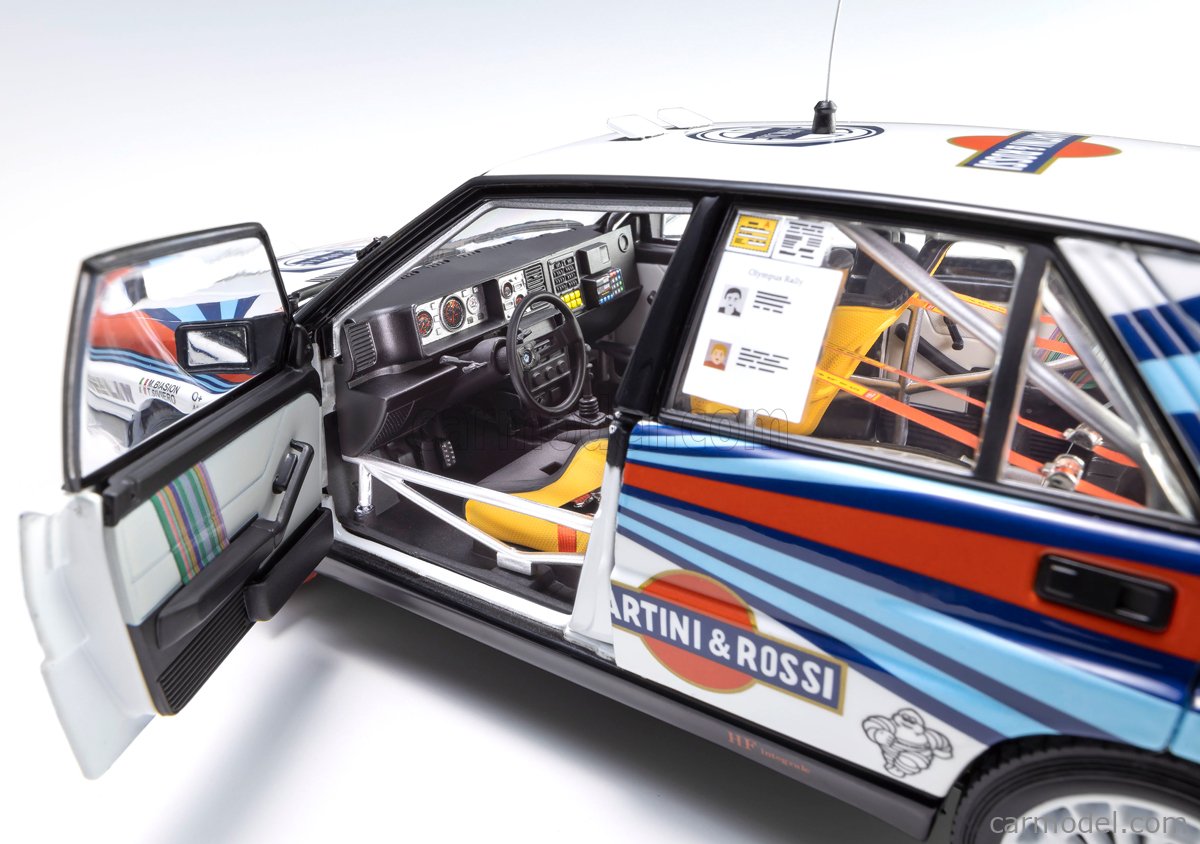 KYOSHO 08960G Scale 1/18 | LANCIA DELTA HF INTEGRALE 8V MARTINI