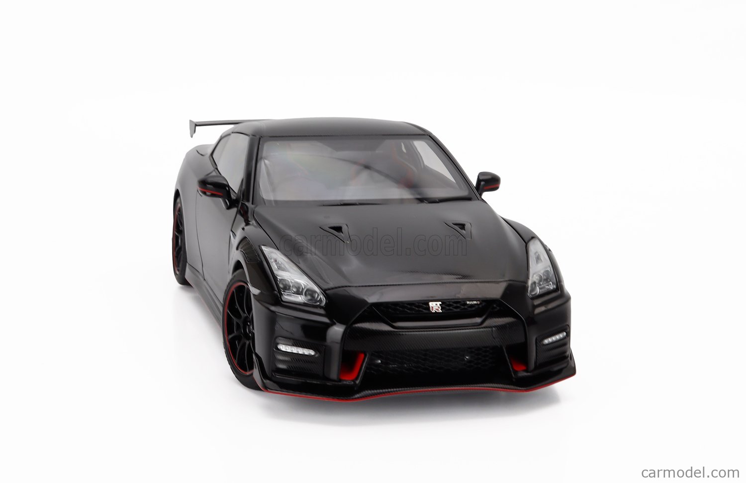 MOTORHELIX M83529 Scale 1/18 | NISSAN GT-R NISMO (R35) SPECIAL