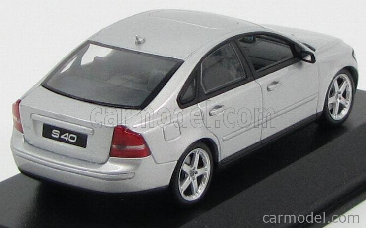 Minichamps 1:43 Volvo V50 Wagon Year 2004 gray metallic