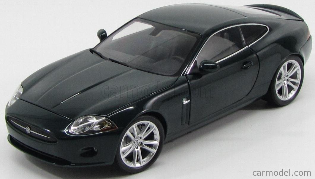 MINICHAMPS 150130500 Scale 1/18 | JAGUAR XK COUPE LHD 2005 GREEN