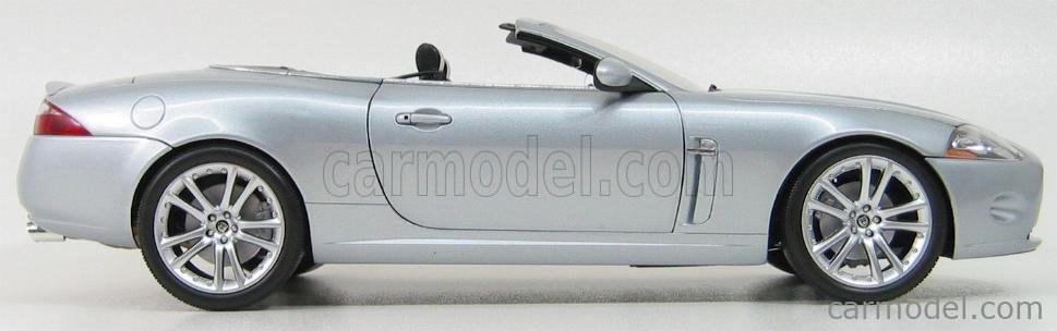 MINICHAMPS 150130530 Scale 1/18 | JAGUAR XK CABRIOLET 2006 SILVER