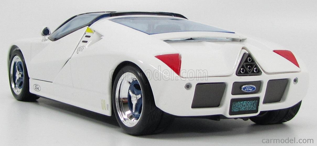 MAISTO 31827W Scale 1/18 | FORD USA GT90 V12 1995 WHITE