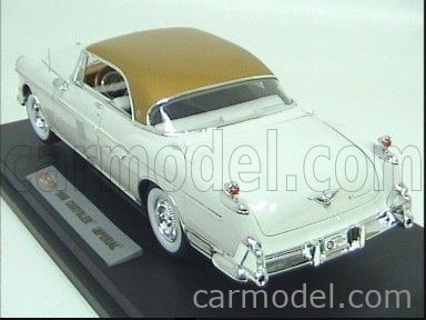 CHRYSLER IMPERIAL 1955 OR BLANC AU 1/43 USA MODELS 2