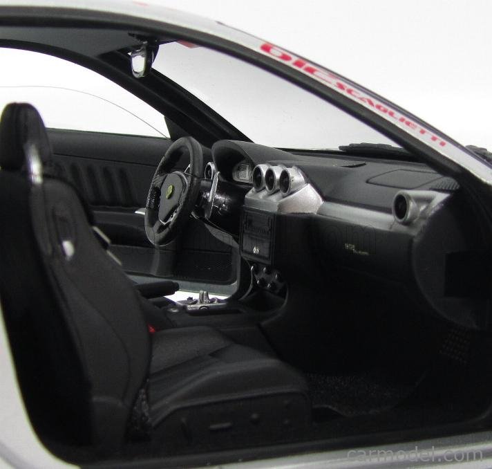 Ferrari 612 Scaglietti Hot Wheels 1/18 - Gris Métal - Édition Limitée L7129