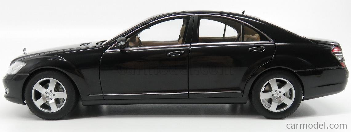 AUTOART 76177 Scala 1/18 | MERCEDES BENZ S-CLASS 2005 BLACK MET