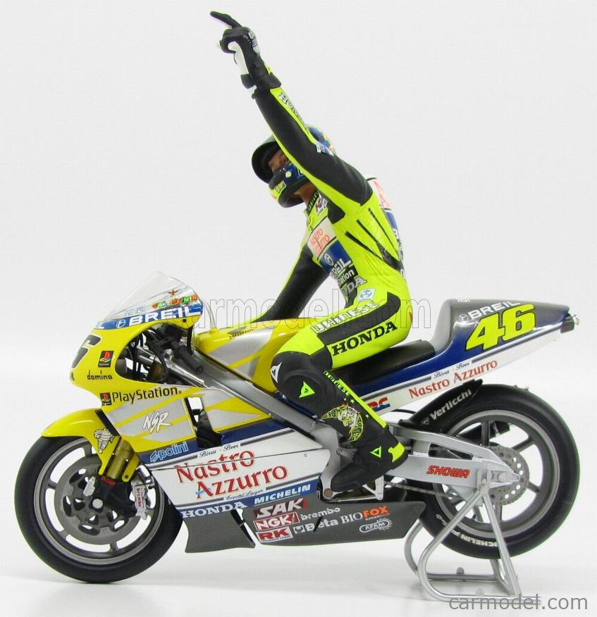 HONDA - NSR500 GP DONINGTON 2000 - FIRST VICTORY WITH VALENTINO ROSSI  FIGURES