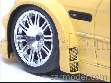 未開封 1/18 BMW M3 GTR Street 2001 yellow 未開封 1/18 BMW M3 GTR Street 2001 yellow
